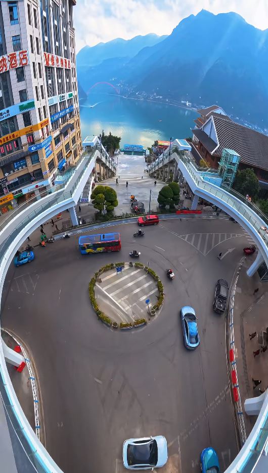 a_4GFG4-20260212-093408-698e0f10f3302 a_4GFG4-20260212-093408-698e0f10f3302