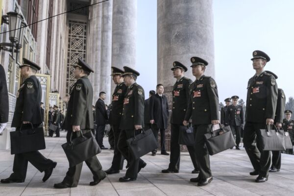中共五上将遭罢人大代表 含原海陆空主帅