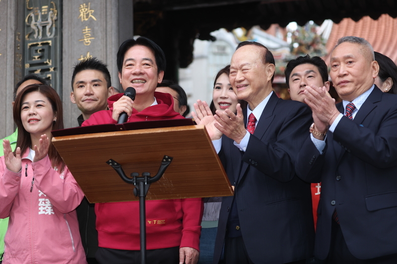 赖清德大年初一参香 为台祈福 向国民拜年