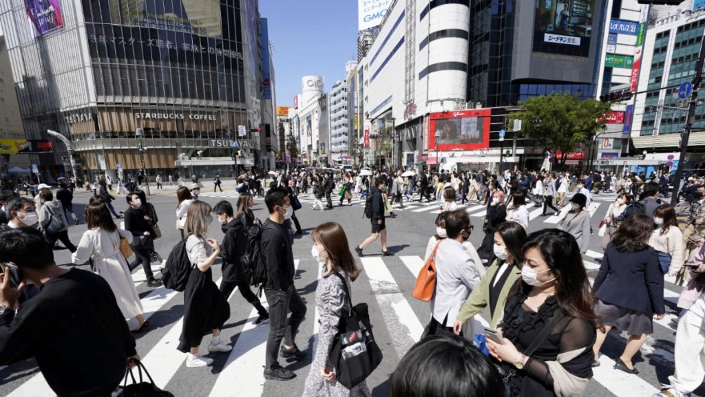 凡乱丢垃圾,可以被当场开罚2000日圆。路透社 凡乱丢垃圾,可以被当场开罚2000日圆。路透社