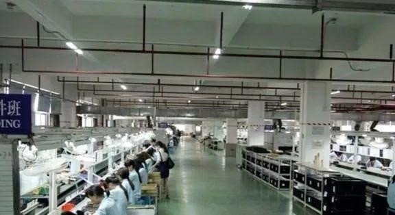 贵州穷家女陈翠菊18岁到东莞工厂打工。资料图片 贵州穷家女陈翠菊18岁到东莞工厂打工。资料图片