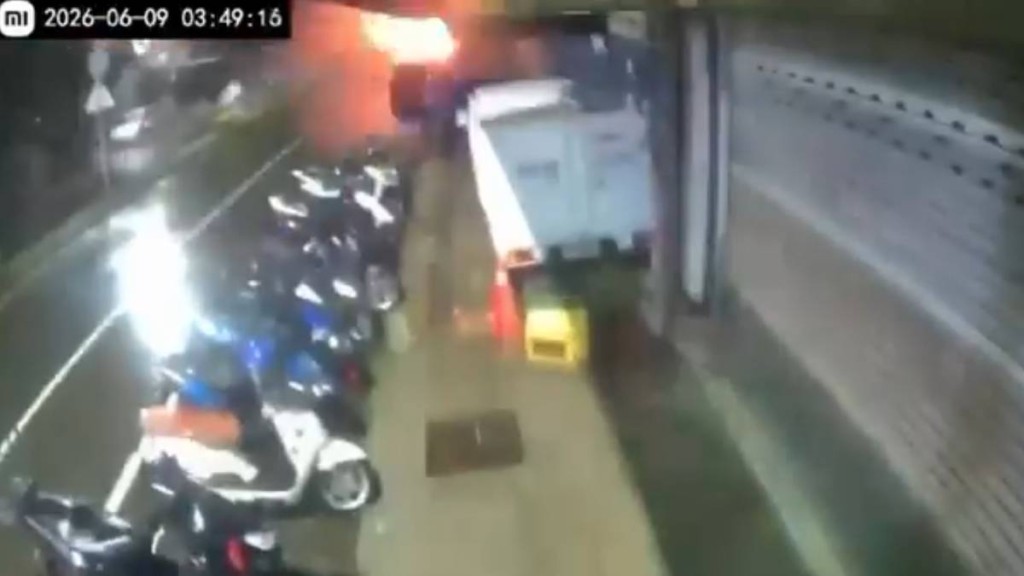 新竹便当店爆炸,威力强大至四周变成废墟。 新竹便当店爆炸,威力强大至四周变成废墟。