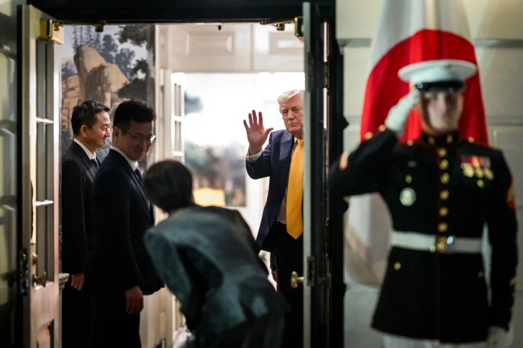 今年3月,白宫发放多张高市早苗访美期间与特朗普见面的照片。www.whitehouse.gov 今年3月,白宫发放多张高市早苗访美期间与特朗普见面的照片。www.whitehouse.gov