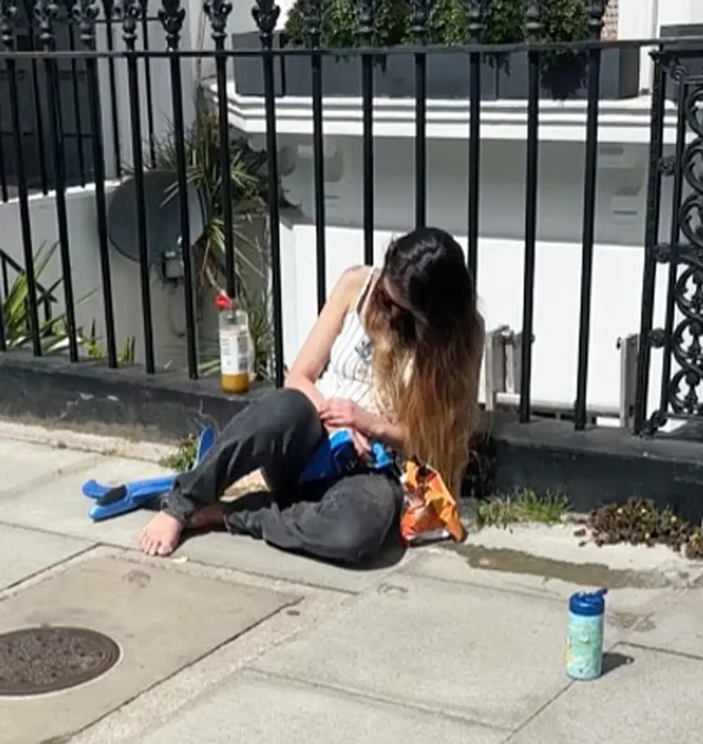玛赫拉失去意识。英国皇家监控署 玛赫拉失去意识。英国皇家监控署