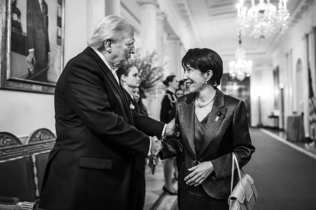 今年3月,白宫发放多张高市早苗访美期间与特朗普见面的照片。www.whitehouse.gov 今年3月,白宫发放多张高市早苗访美期间与特朗普见面的照片。www.whitehouse.gov