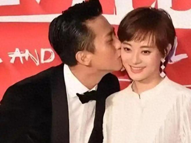 孙俪: 邓超卡点9:26发文,庆祝与孙俪结婚16周年