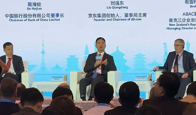 刘强东:未来不需快递员,将送70万快递员修机器人
