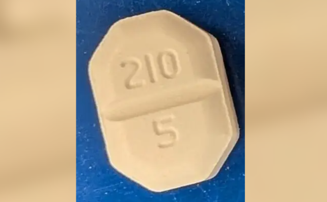 加拿大卫生部紧急召回：危险！这款药瓶里可能装了错药