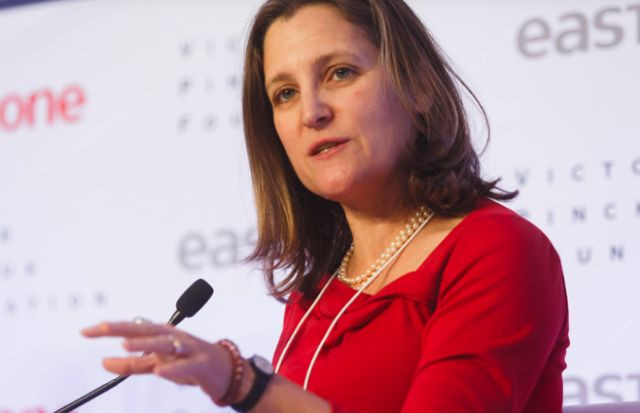 加拿大前内阁部长称美国真的很伟大，依靠中国非常危险