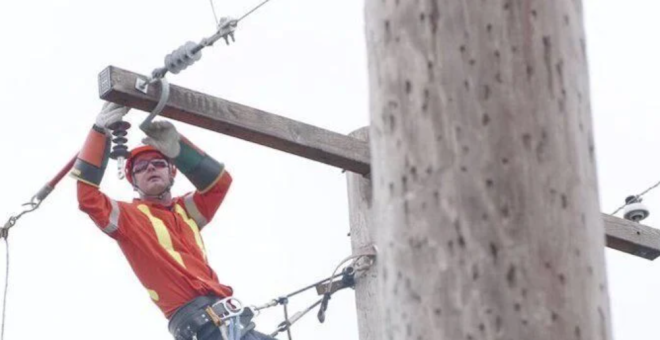 列治文山和旺市大范围停电困扰居民：原因居然是下雪撒盐