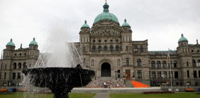 BC民众每年要多掏这么多！PST扩大征收范围 包括房地产