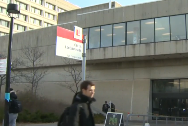 60%加拿大家长计划在孩子接受高等教育期间提供免费食宿