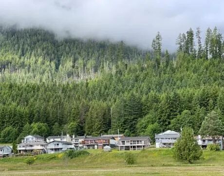 BC省这小镇地税加45% 居民直呼:散了吧