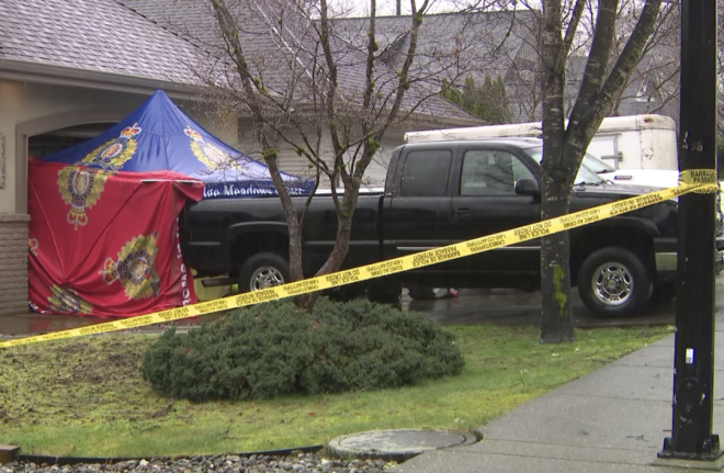 大温民宅突发斗殴事件！1死1被拘！司机逃脱警察追捕，撞树身亡！