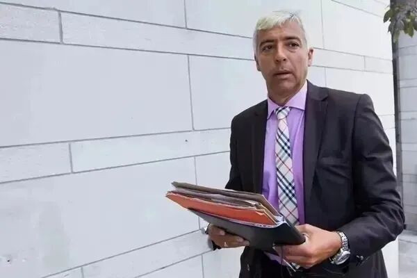 老港火灾吴岸事件重大进展：房主被捕，被控过失杀人