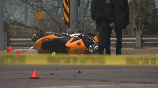 旺市摩托车车祸1人死亡，407高速附近双向封路