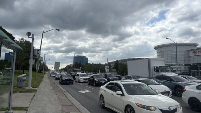 万锦Victoria Park/Steeles红绿灯故障，下班高峰大堵车