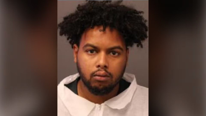 Yousif Babiker, 25 岁,被控抢劫罪。