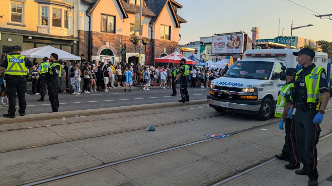 突发！多伦多Salsa街头节爆枪击5人中弹2死！警方急呼：远离现场