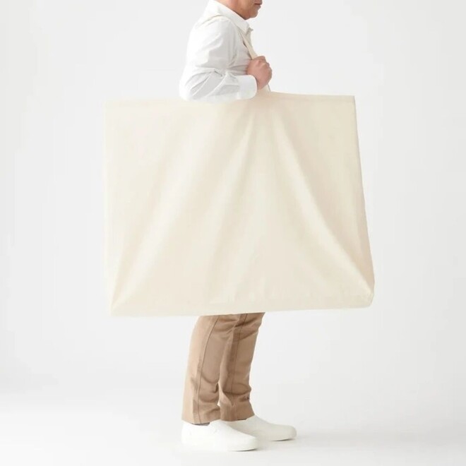 Muji 的 Cotton My Bag XL。Muji 供图,仅供本次使用