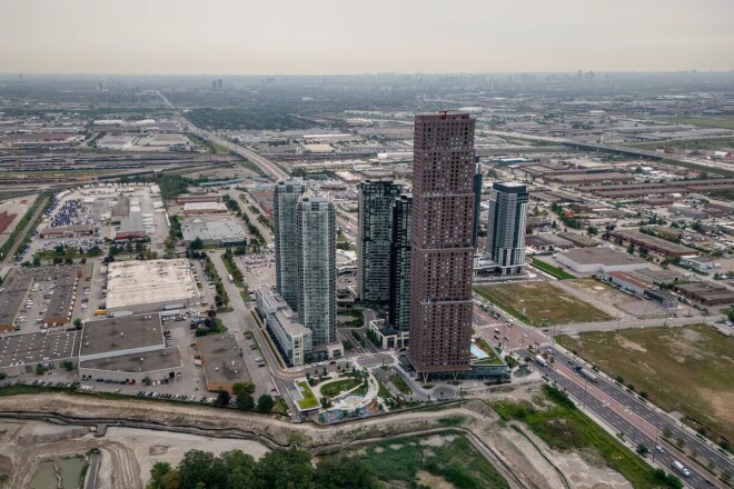Vaughan Metropolitan Centre 公寓库存高企