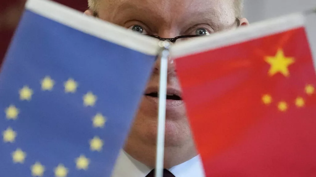 学者：美国、俄罗斯和中国都将欧洲视为“猎物”