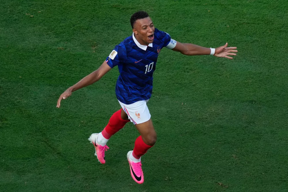 法国3-0瑞典！姆巴佩双响连刷纪录