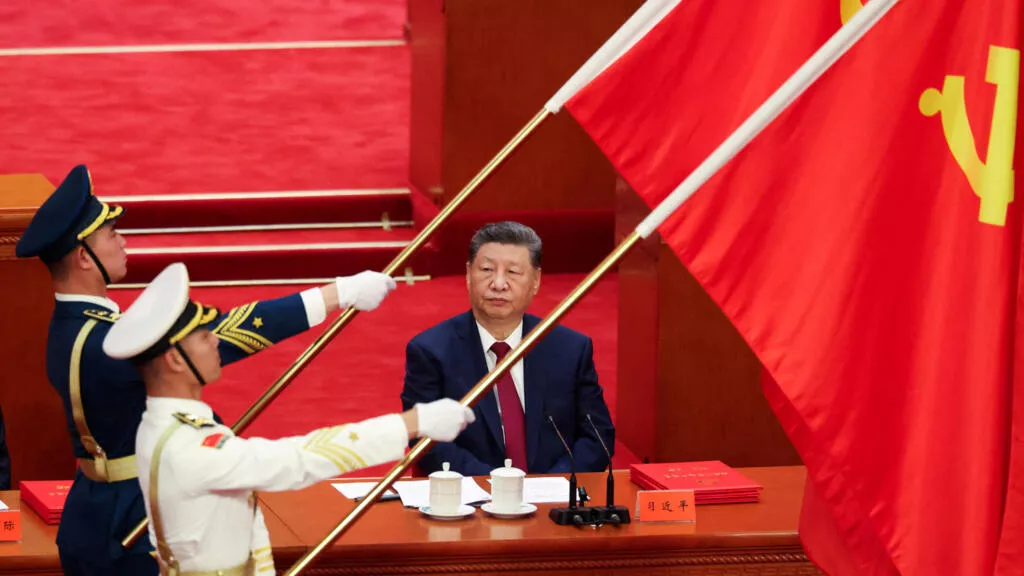 中共党庆105周年 习总书记似有四面埋伏之虞